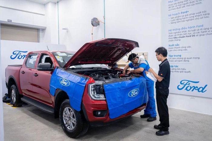 Ford Việt Nam còn xây dựng nguồn nhân lực kế cận thông qua chương trình học bổng AutoTech dành cho sinh viên ngành kỹ thuật ô tô