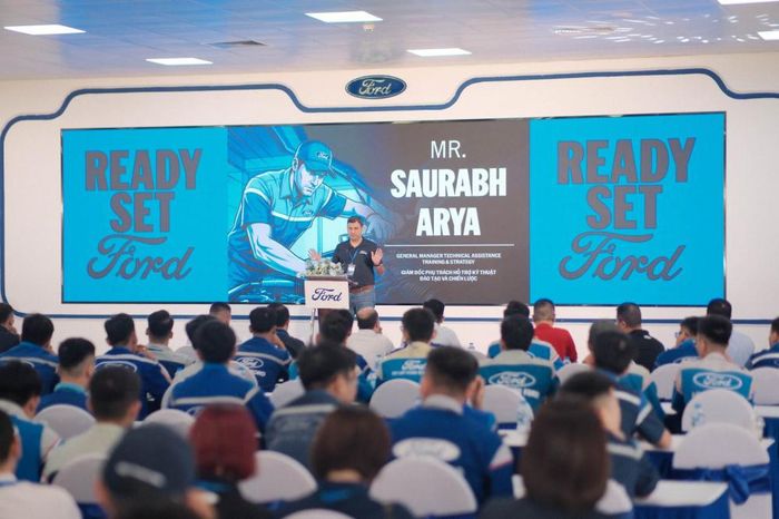 Ông Saurabh Arya, Giám đốc Chiến lược Đào tạo và Hỗ trợ Kỹ thuật, đại diện Ford IMG tại Hội thi