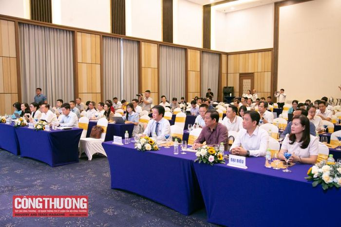 Các đại biểu tham dự buổi tập huấn.