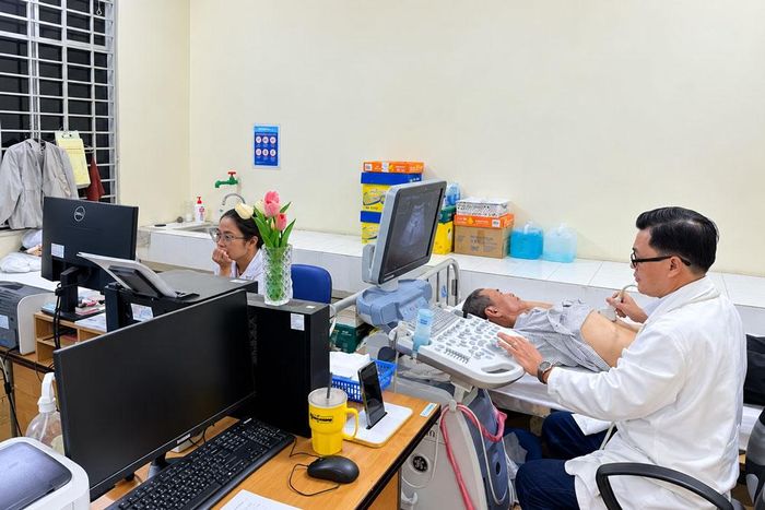 Siêu âm chẩn đoán bệnh. (Anh: Chung Thắng)