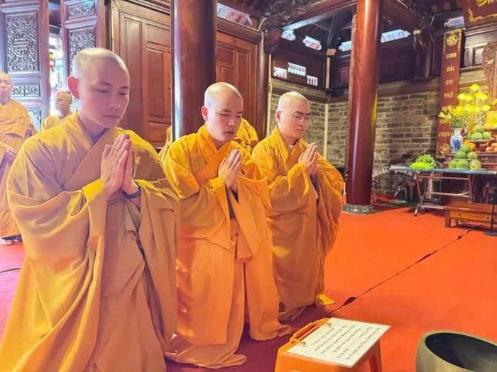 Chư Tăng tác pháp Tự tứ