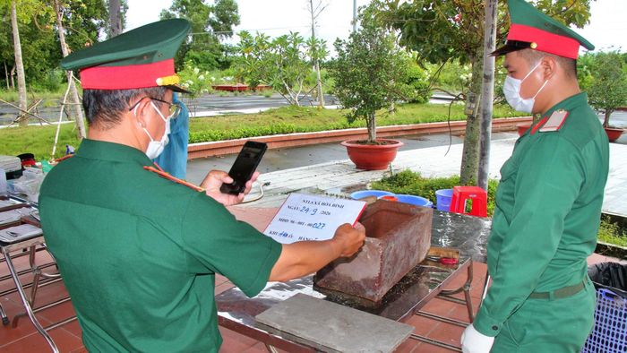 Theo đại tá Lê Quang Luật, Phó Chính ủy Bộ Chỉ huy Quân sự tỉnh Cà Mau, việc lấy mẫu sinh phẩm ADN xác định danh tính liệt sĩ không chỉ thể hiện đạo lý "Uống nước nhớ nguồn", chính sách "Đền ơn đáp nghĩa", mà còn là mệnh lệnh từ trái tim, với quyết tâm và nỗ lực sớm đưa các anh hùng liệt sĩ trở về với gia đình, quê hương.