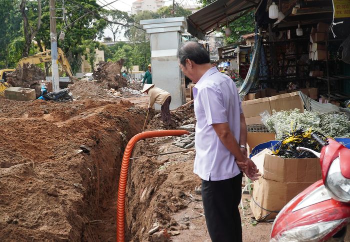 Các hạng mục cống hộp, cống ngang đường và 17/17 hố ga đã hoàn thành 100%. Hệ thống ống điện nhánh phải tuyến đạt 95%, nhánh trái đạt 100%; nền đường đạt 40% và nền cát đạt 30%.