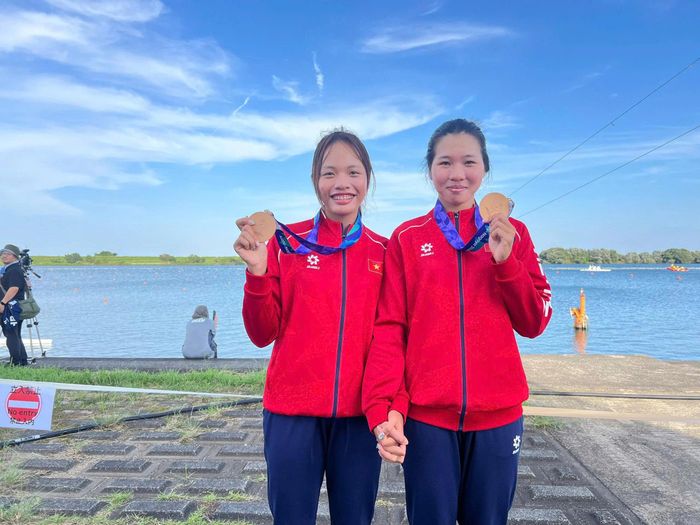 Trần Thị Tú Uyên và Phạm Thị Bích Ngọc có ngày thi đấu tốt tại ASIAD 20 (Ảnh: Bùi Lượng). 