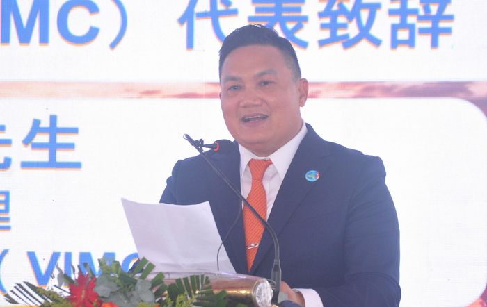 Ông Lê Quang Trung, Phó Tổng giám đốc Tổng công ty Hàng hải Việt Nam phát biểu tại buổi khai trương.