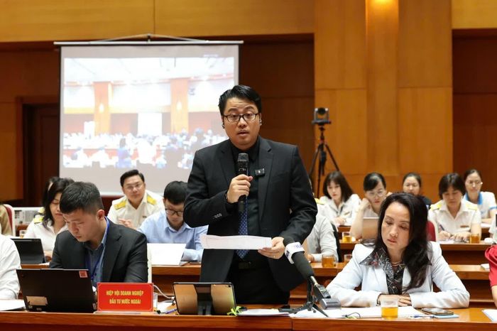 Đại diện Hiệp hội doan nghiệp đầu tư nước ngoài phát biểu tại hội nghị. Ảnh: Phương Thảo
