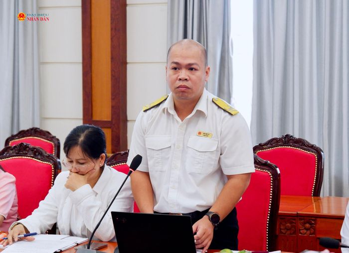 Đại diện Thuế TP. Hồ Chí Minh Bùi Anh Tú phát biểu. Ảnh: Hoa Lê
