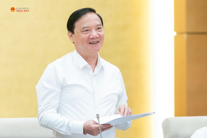 Phó Chủ tịch Quốc hội Nguyễn Khắc Định điều hành nội dung phiên họp