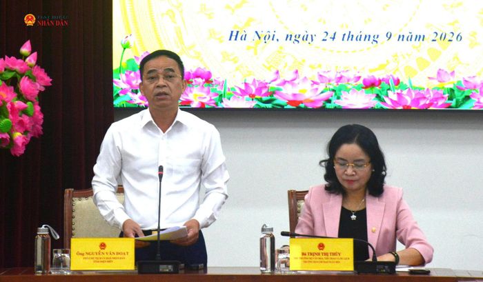 Phó Chủ tịch UBND tỉnh Điện Biên Nguyễn Văn Đoạt thông tin tại họp báo