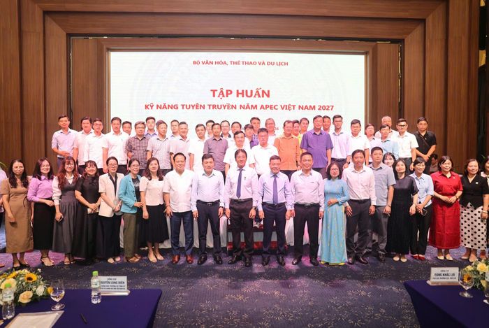 Các đại biểu tham dự Hội nghị tập huấn. Ảnh: Anh Đông
