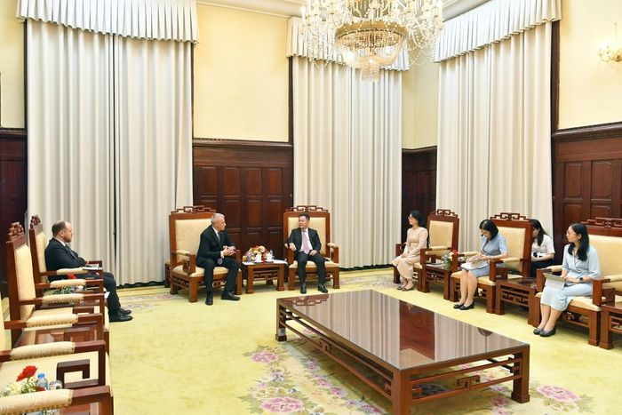 Toàn cảnh buổi làm việc