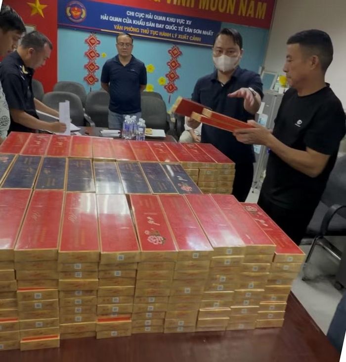 Tang vật vụ án.