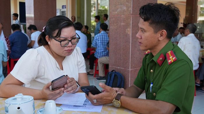Chủ tịch UBND tỉnh Đồng Tháp nhấn mạnh 3 yêu cầu trọng tâm, người dân và doanh nghiệp phải là trung tâm và đối tượng được hưởng lợi cuối cùng.