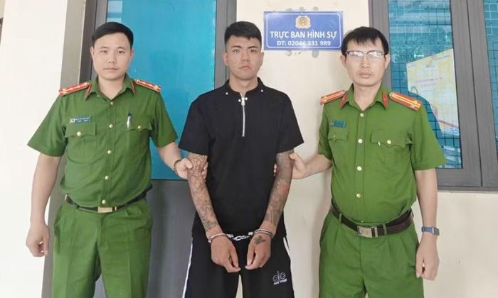 Công an xã Nghĩa Phương bắt đối tượng Lưu Thế Trưởng vì có hành vi 2 lần cướp giật.