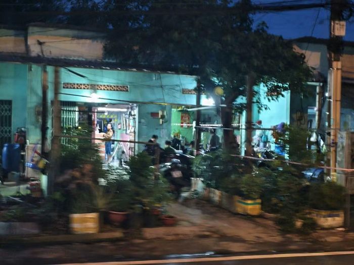 Dãy nhà trọ nơi xảy ra vụ án mạng.