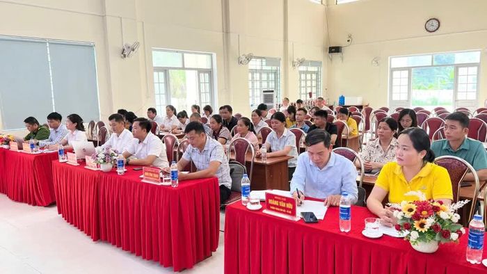 Các đại biểu dự lễ phát động.