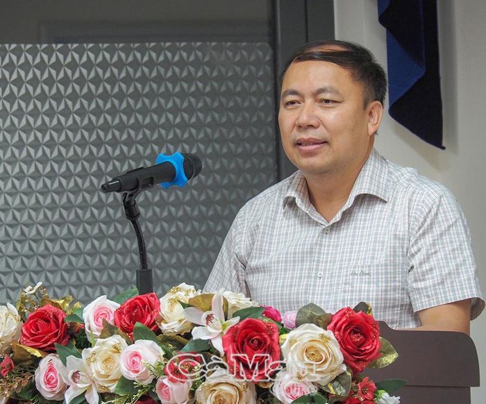 Đồng chí Lê Văn Phương, Phó Vụ trưởng Vụ Kế hoạch - Tài chính, Bộ Nội vụ, phát biểu tại buổi làm việc.