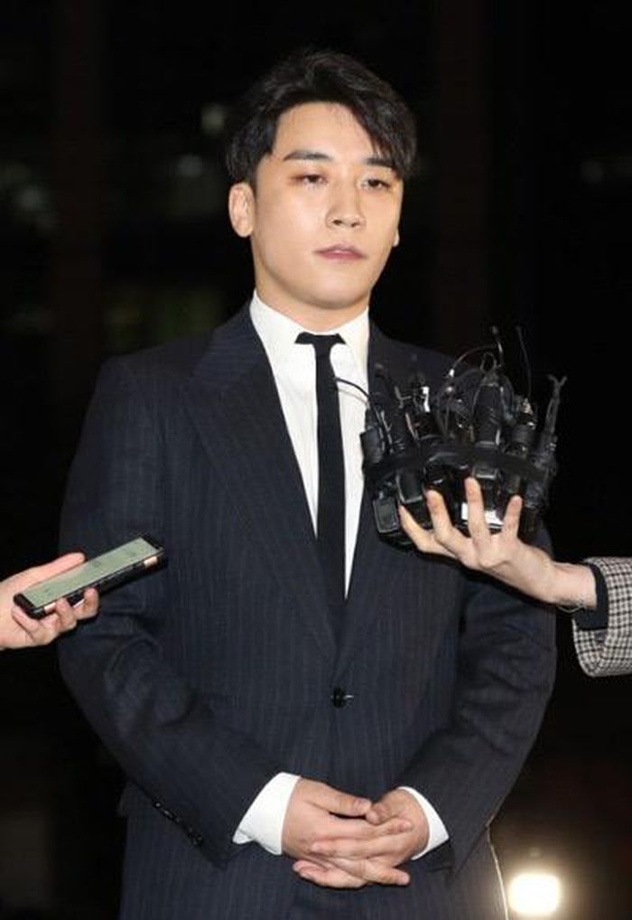 Sự nghiệp, danh tiếng của Seungri lụi tàn vì bê bối. Ảnh: X