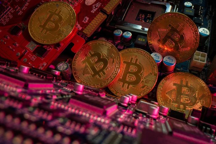 Bitcoin vẫn chiếm tỷ trọng lớn nhất trong tổng vốn hóa thị trường tiền số. Ảnh: Reuters/Dado Ruvic.