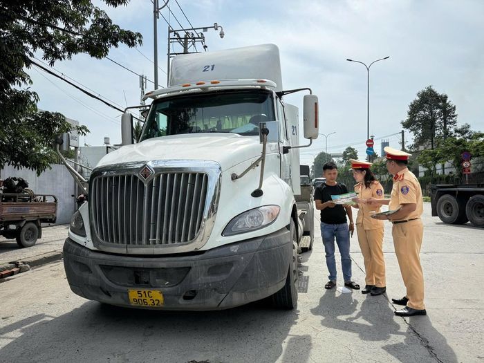 Công an TPHCM thực hiện kiểm tra chuyên đề giao thông liên quan đến ma túy
