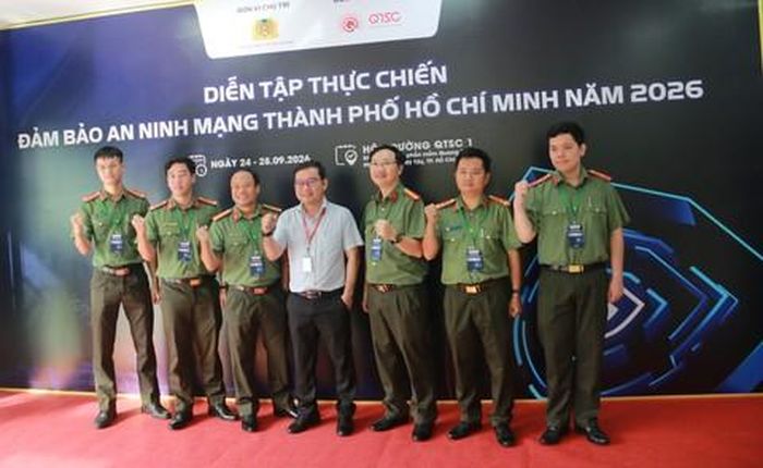 Các đội thi bày tỏ sự quyết tâm cao trước khi bước vào các màn thực chiến