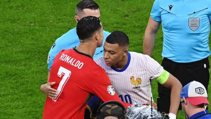 Ronaldo là thần tượng của Mbappe - Ảnh: Reuters