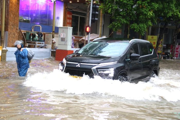 Ngày 24/9, Hà Nội và nhiều khu vực khác trên cả nước xuất hiện mưa lớn. (Ảnh: Minh Đức)