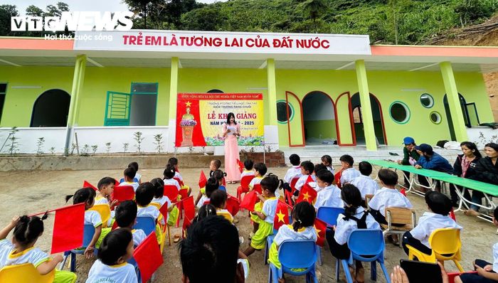 Quy mô trường lớp, đội ngũ và số lượng học sinh thay đổi đáng kể sau sáp nhập, đặt ra yêu cầu mới trong công tác quản lý, điều hành. (Ảnh minh họa)