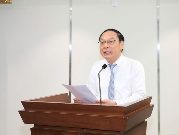 Đồng chí Lê Công Thành, Trợ lý Bí thư Thành ủy Hà Nội phát biểu nhận nhiệm vụ. Ảnh: Quang Thái