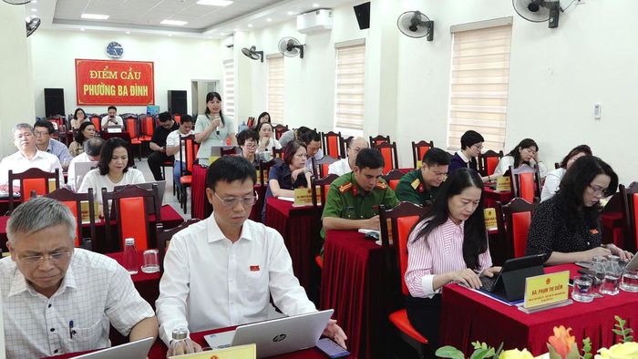 Đại biểu Lê Hoàn Châu nêu ý kiến tại kỳ họp. Ảnh: Ngọc Đức