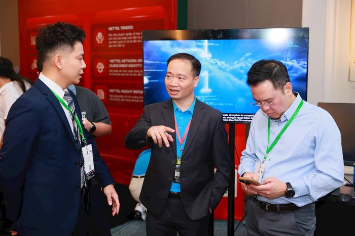Theo các đại biểu, ứng dụng AI không bằng mọi giá mà phải xác định đúng những bài toán AI có thể tạo ra giá trị. Ảnh: NT