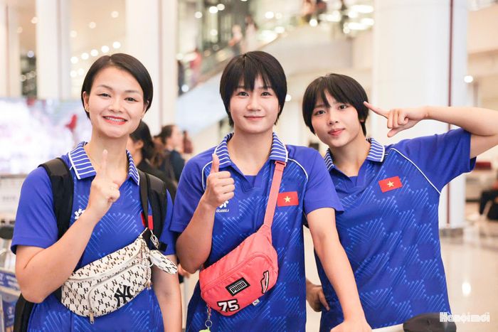 Đáng chú ý, HLV Đỗ Thị Thu Hà (ngoài cùng, bên trái) cùng Bùi Ngọc Nhi và Hoàng Thị Thu Uyên là thành viên thuộc biên chế của thể thao Hà Nội. Trong đó, Bùi Ngọc Nhi có một kỳ ASIAD đáng nhớ khi giành huy chương ở cả hai nội dung tham dự. Trước khi cùng đồng đội giành HCV kata đồng đội nữ, Ngọc Nhi đã giành HCĐ kata cá nhân nữ.