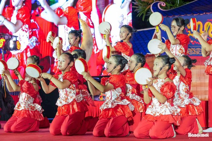Một mùa Trung thu an toàn, vui tươi và đầy ắp tiếng cười sẽ trở thành ký ức đẹp theo trẻ em trên địa bàn Thủ đô Hà Nội nói chung và phường Tây Hồ nói riêng trên hành trình trưởng thành.