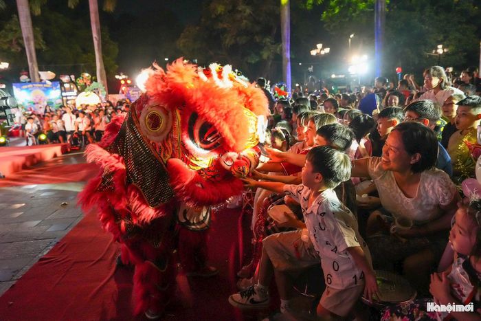 Các chương trình vui chơi, trải nghiệm được tổ chức theo hướng an toàn, lành mạnh, đồng thời phát huy những giá trị văn hóa truyền thống, góp phần nuôi dưỡng tâm hồn, hình thành nhân cách và bồi đắp bản lĩnh văn hóa Việt Nam cho thế hệ trẻ.