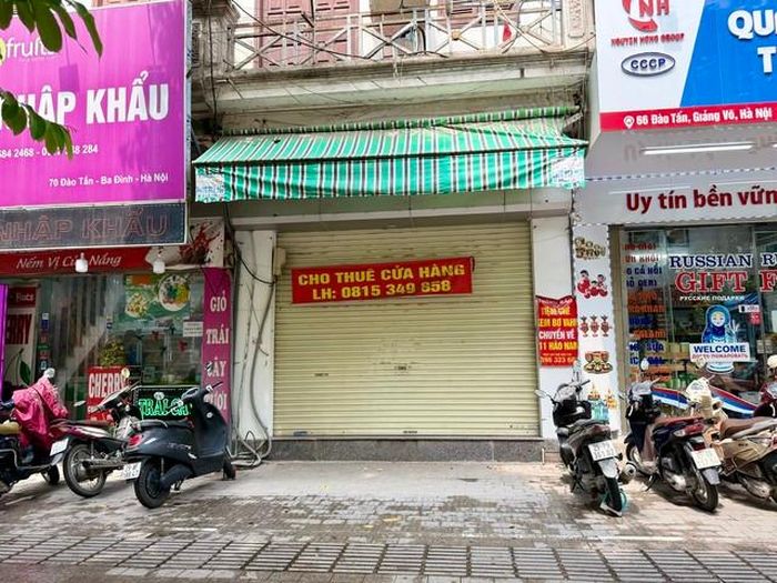 Nhiều chủ mặt bằng chấp nhận hạ giá cho thuê nhưng vẫn k tìm được khách.