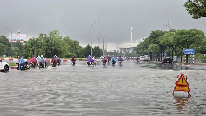 Hôm nay nhiều khu vực trên cả nước mưa lớn. Ảnh: T.H