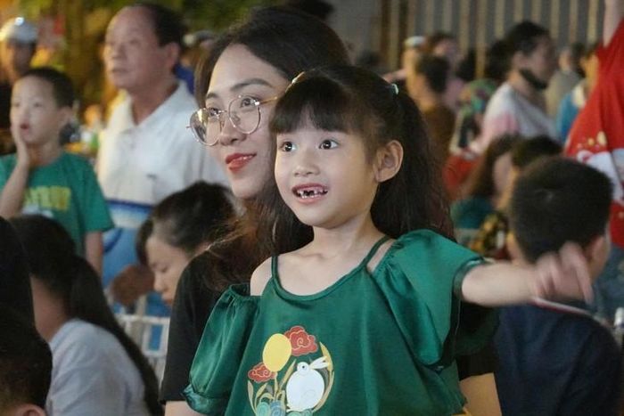 Gương mặt háo hức của các bạn nhỏ khi tham gia Lễ hội. Ảnh: Linh Vũ