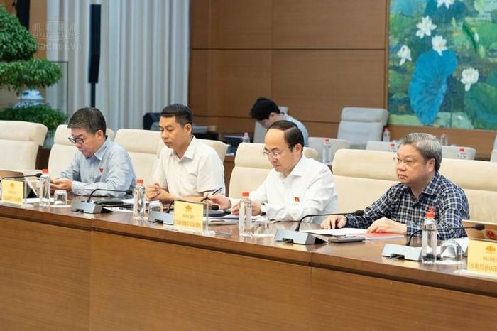 Các đại biểu tham dự phiên họp. Ảnh: Media Quốc hội