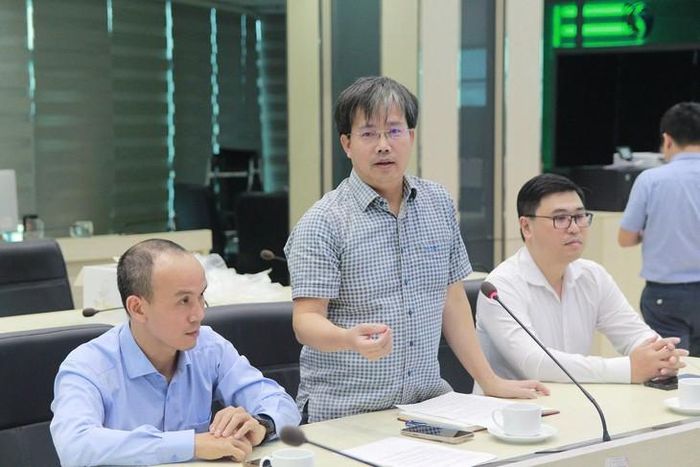 Phó Cục trưởng Cục KTTV Mai Văn Khiêm kết luận tại cuộc họp. Ảnh: PV