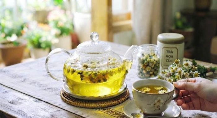 Một số nghiên cứu cho thấy trà hoa cúc có thể hỗ trợ thư giãn và cải thiện chất lượng giấc ngủ.