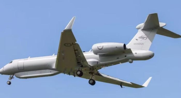 Khi chiếc thứ 4 được bàn giao, Australia sẽ hoàn tất phi đội Peregrine gồm 4 máy bay, bổ sung một lớp năng lực tình báo và tác chiến điện tử tầm xa cho mạng lưới tác chiến trên không đang được mở rộng.