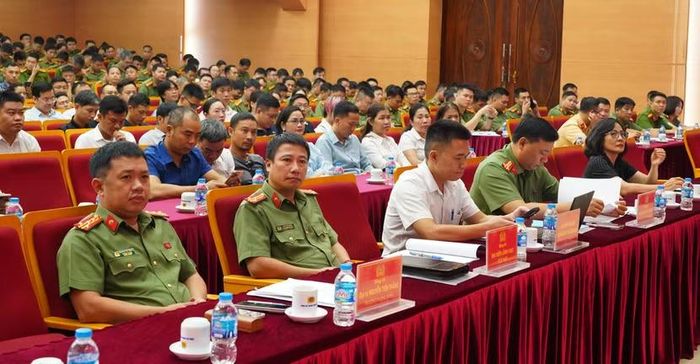 Các đại biểu tham dự hội nghị