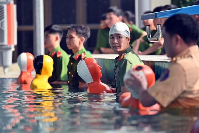 Có không ít những nữ cán bộ tham gia lớp tập huấn thiết thực này