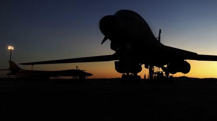 Oanh tạc cơ B-1B được triển khai tại 2 căn cứ chủ chốt là Dyess ở bang Texas và Ellsworth ở bang South Dakota.