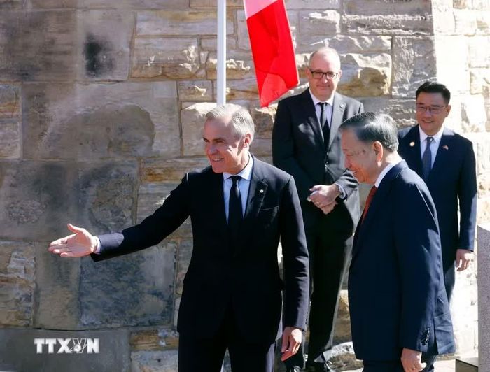  Thủ tướng Canada Mark Carney đón Tổng Bí thư, Chủ tịch nước Tô Lâm. Ảnh: Thống Nhất/TTXVN. 