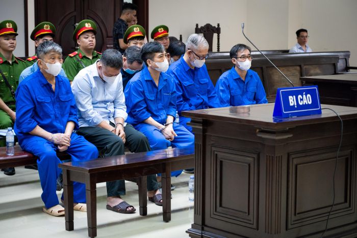  Những sai phạm này khiến 2 dự án đình trệ, kéo dài, không đạt mục tiêu đề ra, gây thất thoát, lãng phí tài sản Nhà nước hơn 803 tỷ đồng. 