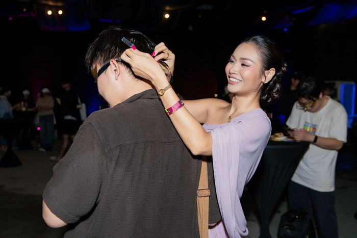  TikTok Food Fest 2026 diễn ra trong 2 ngày 25, 26/9 tại Công viên bờ sông Sài Gòn. Bên cạnh các gian hàng ẩm thực, lễ hội có nhiều hoạt động tương tác và âm nhạc, tạo không gian để khách tham dự khám phá những món ăn từng được biết đến trên TikTok và tìm ra hương vị hợp gu. 