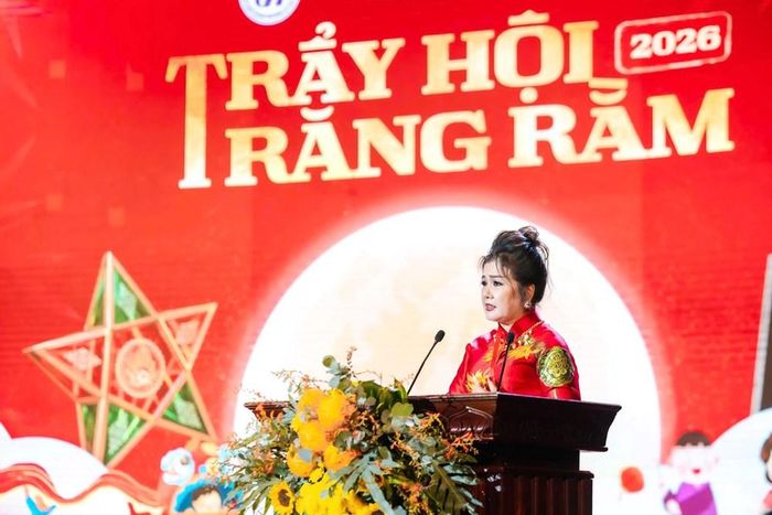 NSND Lệ Ngọc, Chi hội trưởng Chi hội Nữ trí thức khối Văn hoá nghệ thuật phát biểu tại chương trình