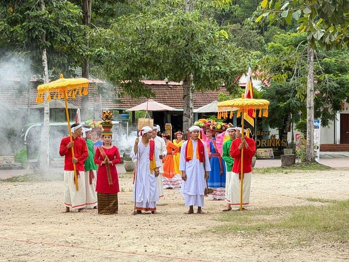 Các nghệ nhân giới thiệu văn hóa, nghệ thuật Chăm tại Mỹ Sơn