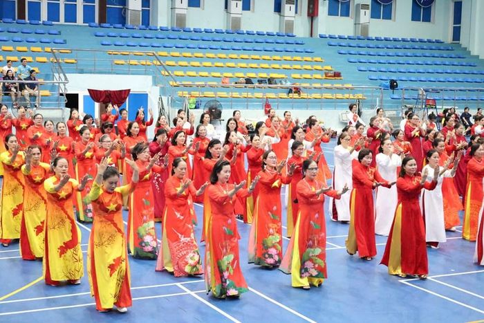 Gần 500 vận động viên, hội viên người cao tuổi tham gia ngày hội thể thao tại Quảng Ngãi